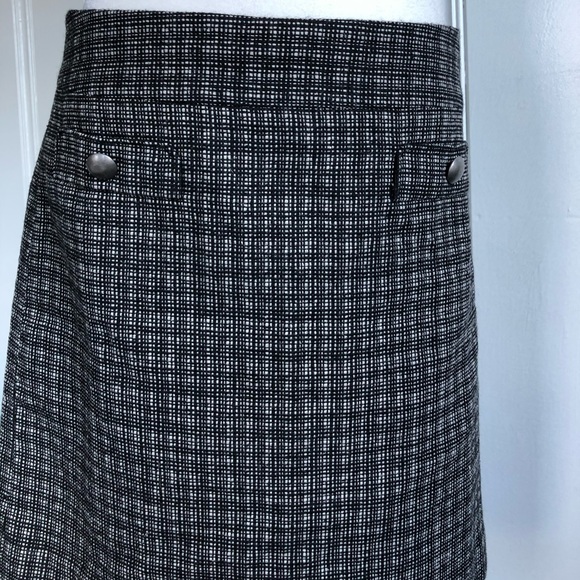 Ann Taylor Loft skirt - Picture 2 of 4